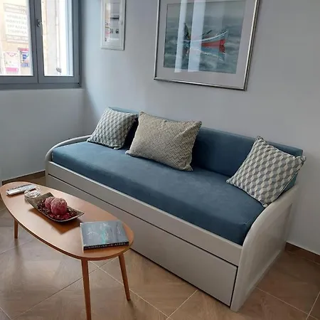 Central Apartment In Ermoupolis Экстерьер фото